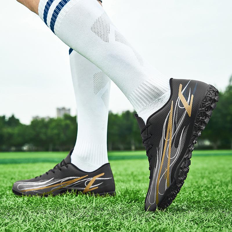 Kids Football Shoes  Broken Nails Male Teenagers Professional Artificial Grass Training Shoes Children's Football Boots