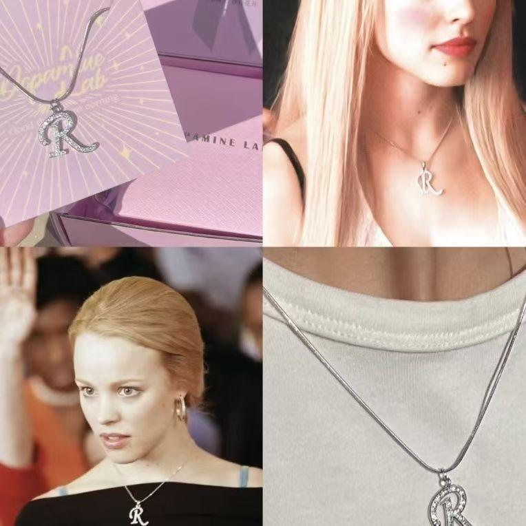 Королевский двор - Ожерелье в стиле «Дрянные девчонки» - Набор подвесок: Крест, Корона и Римская цифра, полностью покрытых цирконием - Роскошный позолоченный медный чокер для женщин