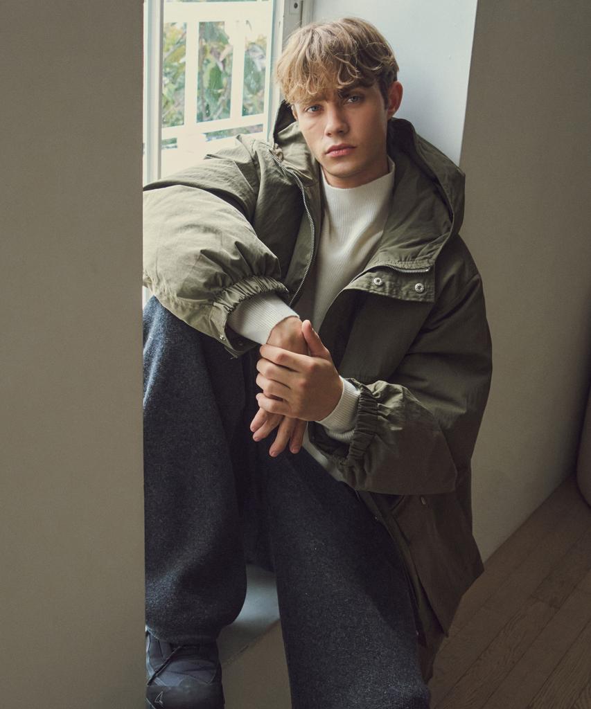 Wednesday Oasis Airy Comfort Hooded Padded Jacket_Khaki