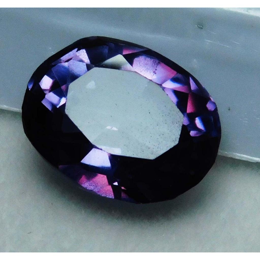 Natural Oval Shape Alexandrite Color Change 4 Ct CERTIFIED Gemstones