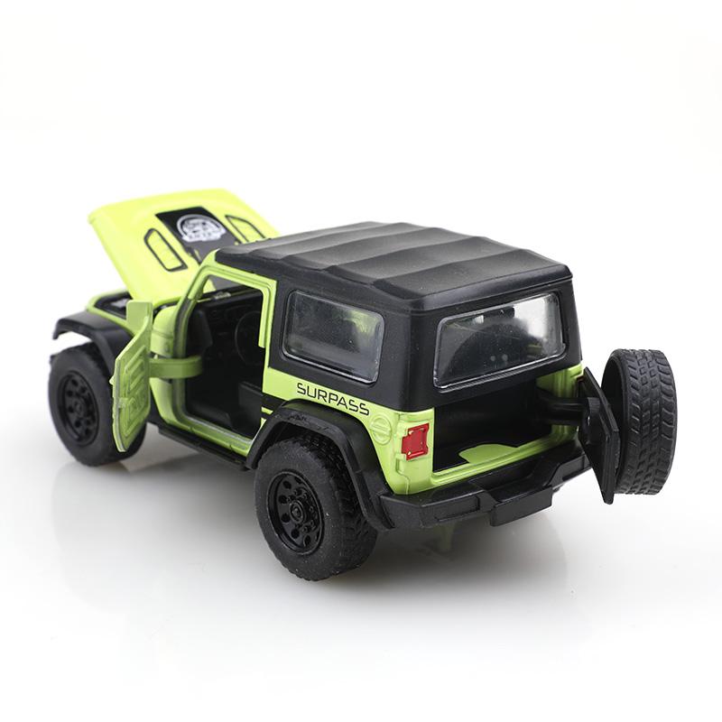 (Упакованный) Игрушечный автомобиль Jeep Wrangler Четырехдверный Внедорожник, Масштаб 1/36, С механизмом обратного хода, Литой Металл, Игрушка для Мальчика, Мощный Механизм Обратного Хода.