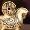 Маленькая латунная статуэтка лошади Фигурка лошади по китайскому зодиаку 2026 год лошади Настольный талисман-украшение