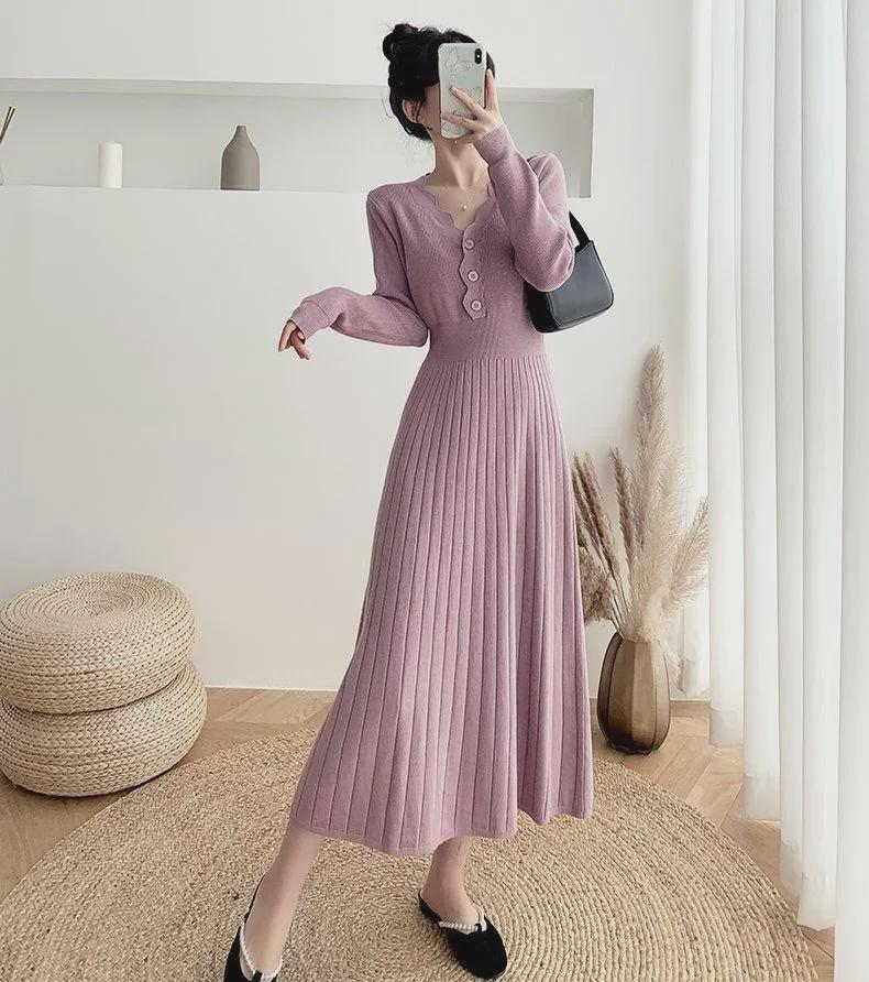 Вязаное миди-платье-свитер облегающего кроя Весна-Осень 2024