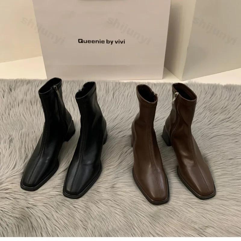 Короткие ботинки для женщин 2026 новая весна и осень одинарные ботинки круглый носок приподнятая водонепроницаемая платформа ботинки без шнуровки для женщин