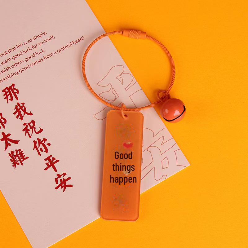 Брелок-подвеска в виде сумки с красной хурмой - идеальный сувенирный подарок для студентов и подруг