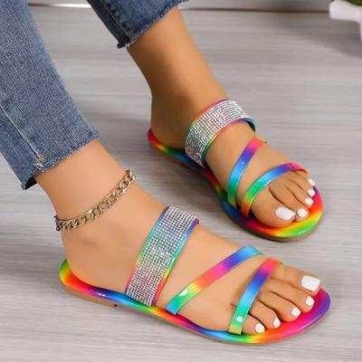 2024 Летние взрывные модели со стразами, радужные женские сандалии, красивые женские тапочки, модная пляжная обувь на плоской подошве