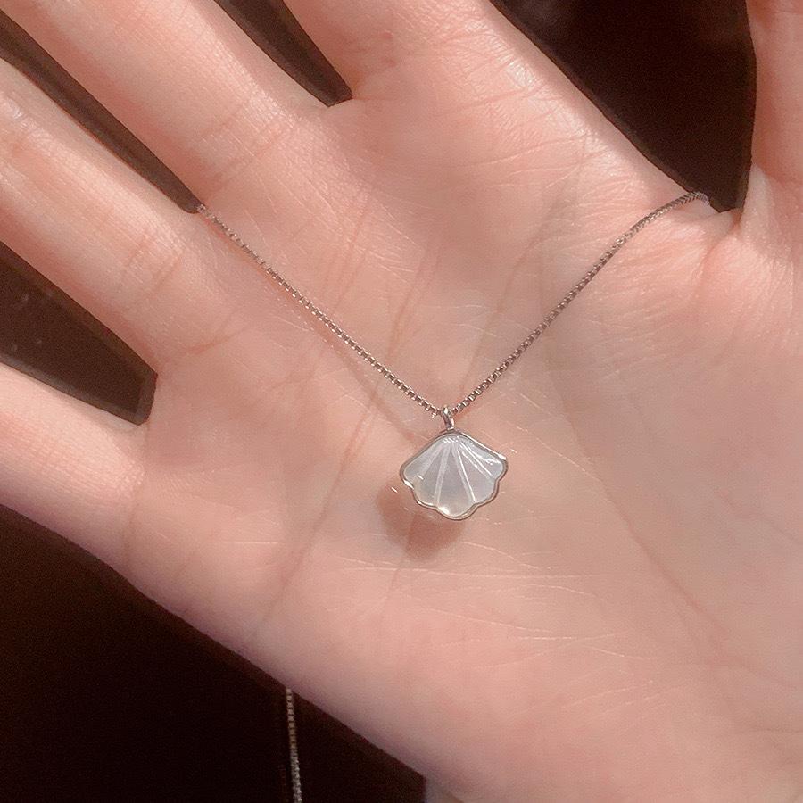 Ожерелье из ракушек для девочек с высококачественной нишевой цепочкой в виде белого рябчика, простой, свежей и милой, на ключицу