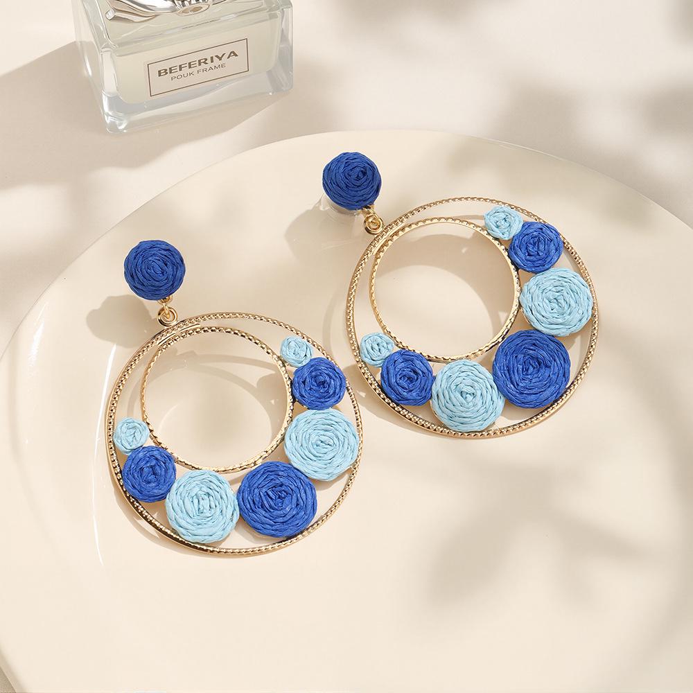 Летние серьги-пусеты в виде круга с цветами: Сладкий, красочный праздничный стиль для женщин