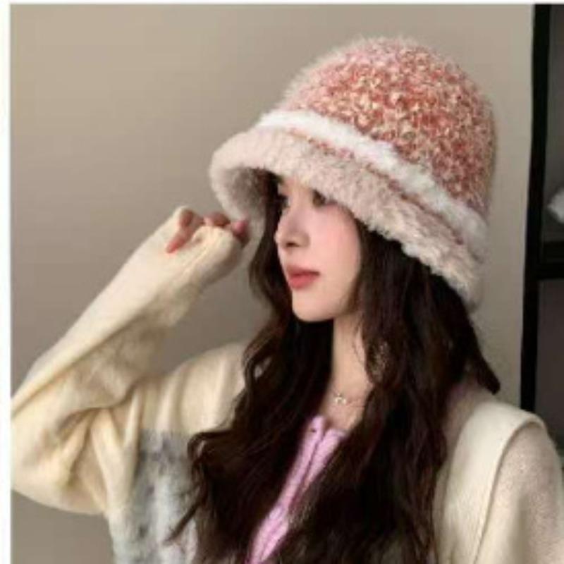 Плюшевая шляпа-панама смешанных цветов для женщин, теплая защита ушей, шляпа-маленький тазик, нежная к лицу, универсальная полосатая вязаная панама