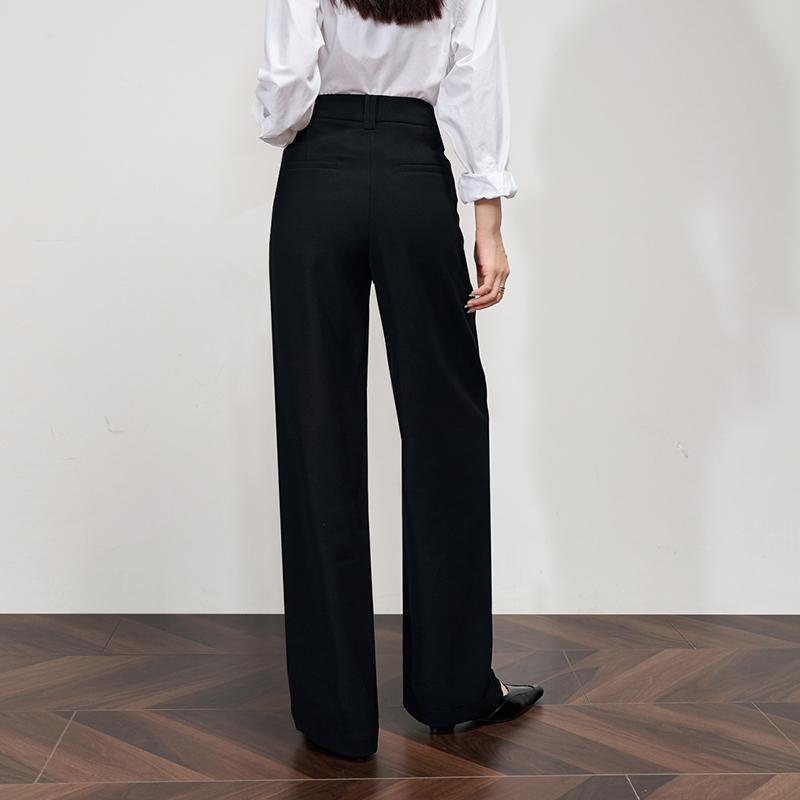 Casual and free suit with floor length pants for women, simple three-dimensional cut, casual wide leg pants for women