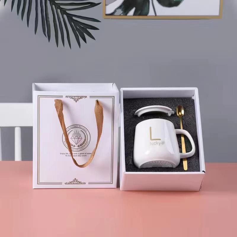 Керамическая кружка с гравировкой логотипа и полотенце - Подарочный набор для свадеб, мероприятий или новогодних сувениров