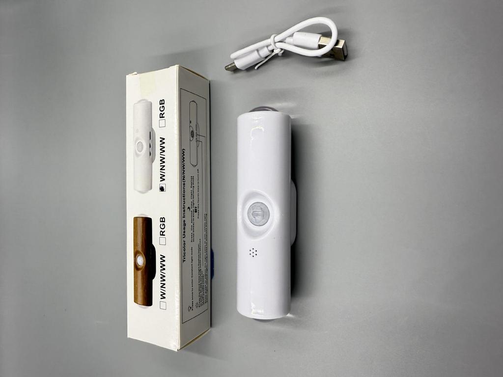 Перезаряжаемый настенный светильник: Беспроводная прикроватная лампа с датчиком движения и цветным градиентом для спален и коридоров