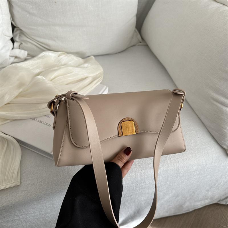 Женская сумка под мышкой 2025 новая модная и популярная сумка через плечо Maillard литературная текстура простая маленькая квадратная сумка