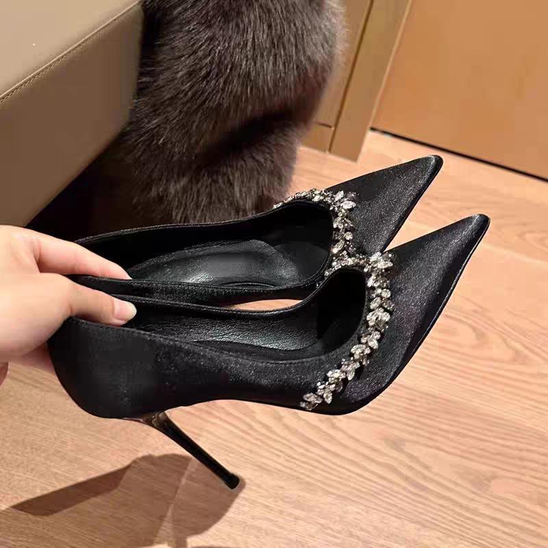 2025 Горячая Распродажа Новые Весенне-Летние Женские Босоножки на Высоком Каблуке Модные Туфли-Лодочки с Острым Носком и Кристаллами Элегантные Туфли для Танцев и Вечеринок