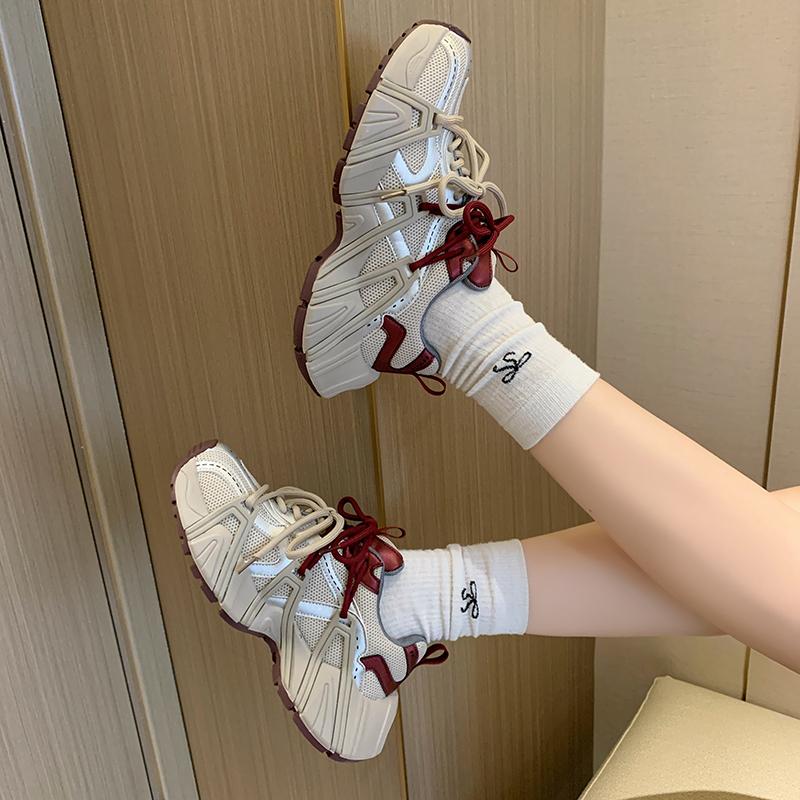 2024 Fashion Dad Shoes Breathable New Thick Sole Comfortable Sneakers Lace Up Casual Shoes Women Outdoor Sneakers Spring Autumn