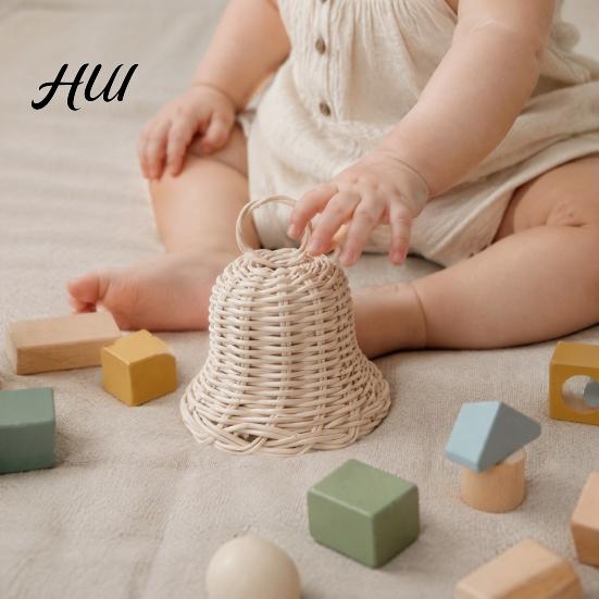 Baby Hand Grasping Toys Christmas Bells, Rattan Wicker Bell Decoration, Handmade Pendant, Sensory Perception for Babies Hanging Toy Holiday