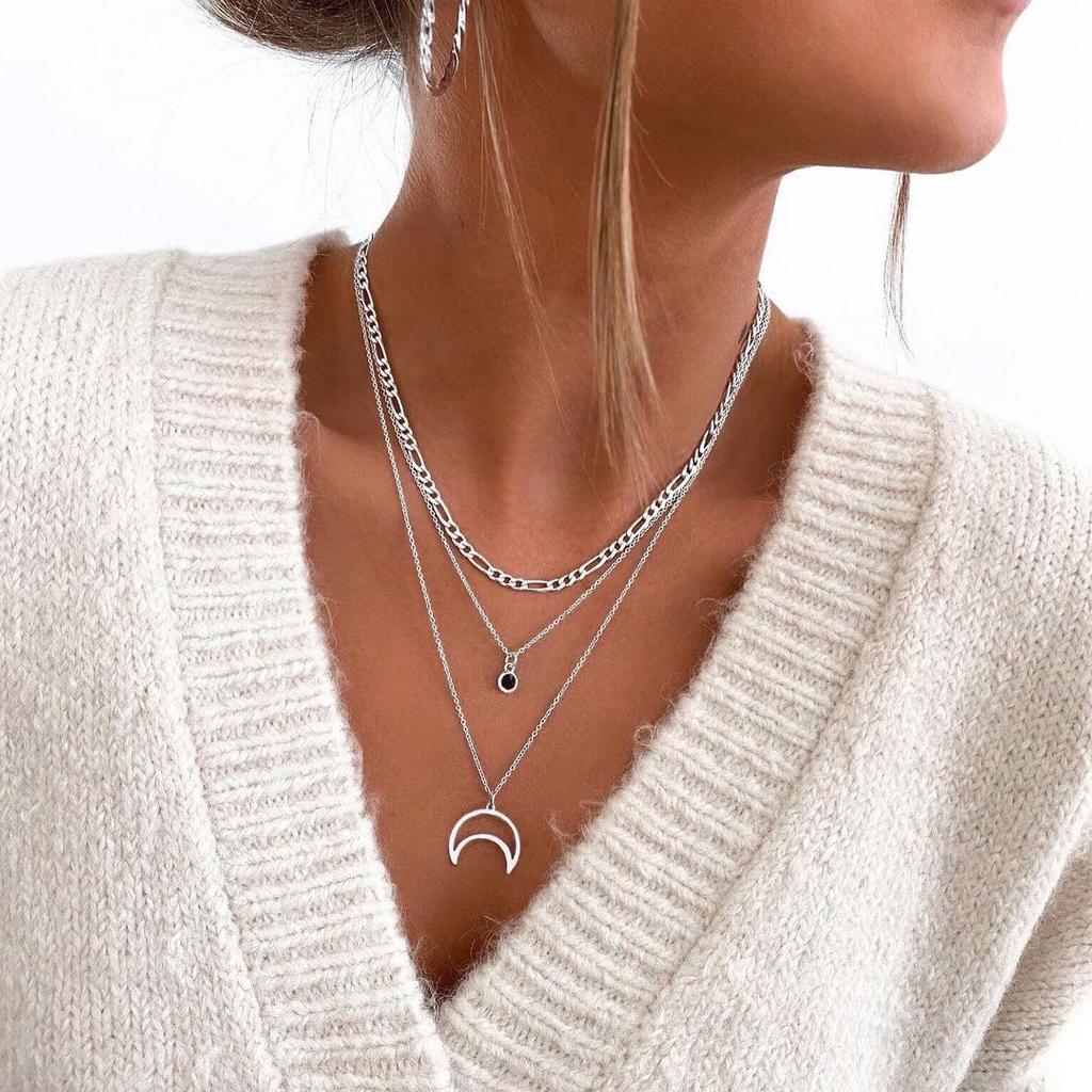 Vintage Alloy Moon Black Hemming Diamond Pendant Necklace Multilayer Chain Clavicle Chain