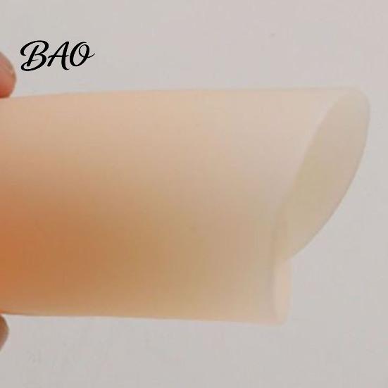 Comfortable Nipple Covers 1 Pair for Women, Teardrop Lift Silicone Pasties, Invisible No Show Reusable Sticky Bra Backless Dress Clothes Medical Grade