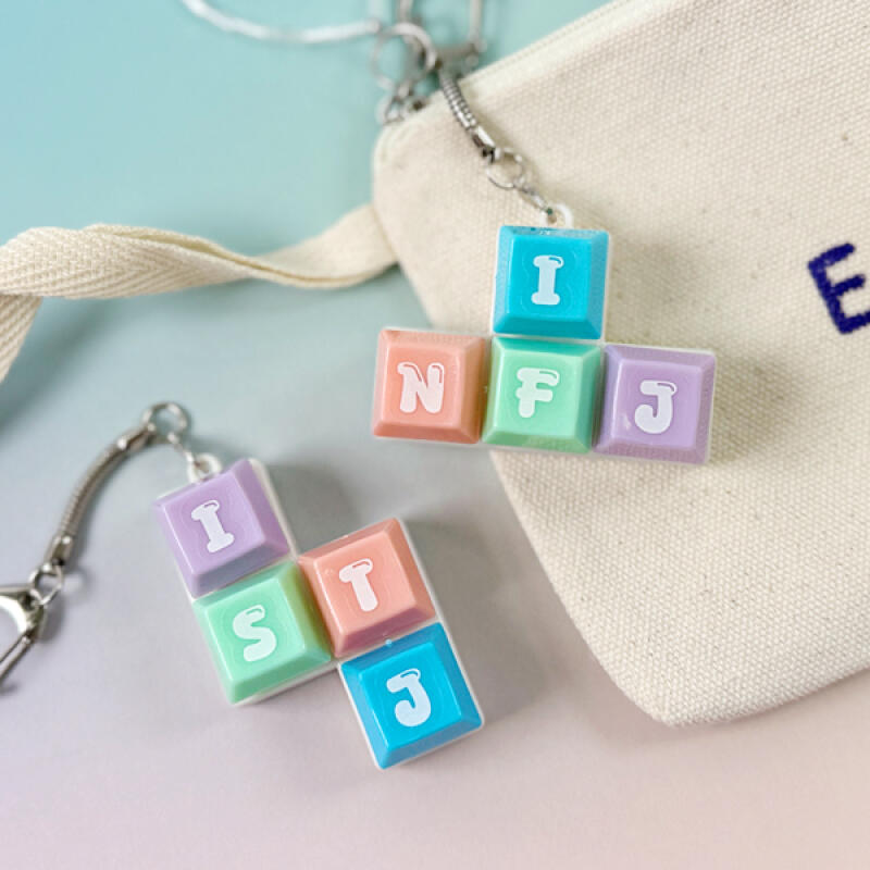 Сделайте брелок-клавиатуру MBTI - Набор на 1 человека