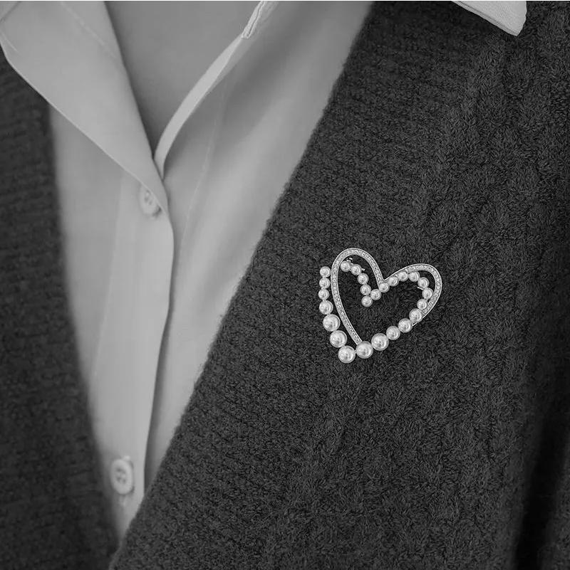 Fashion Brooch, Diamond Studded Brooch, Suit Brooch, Accessories