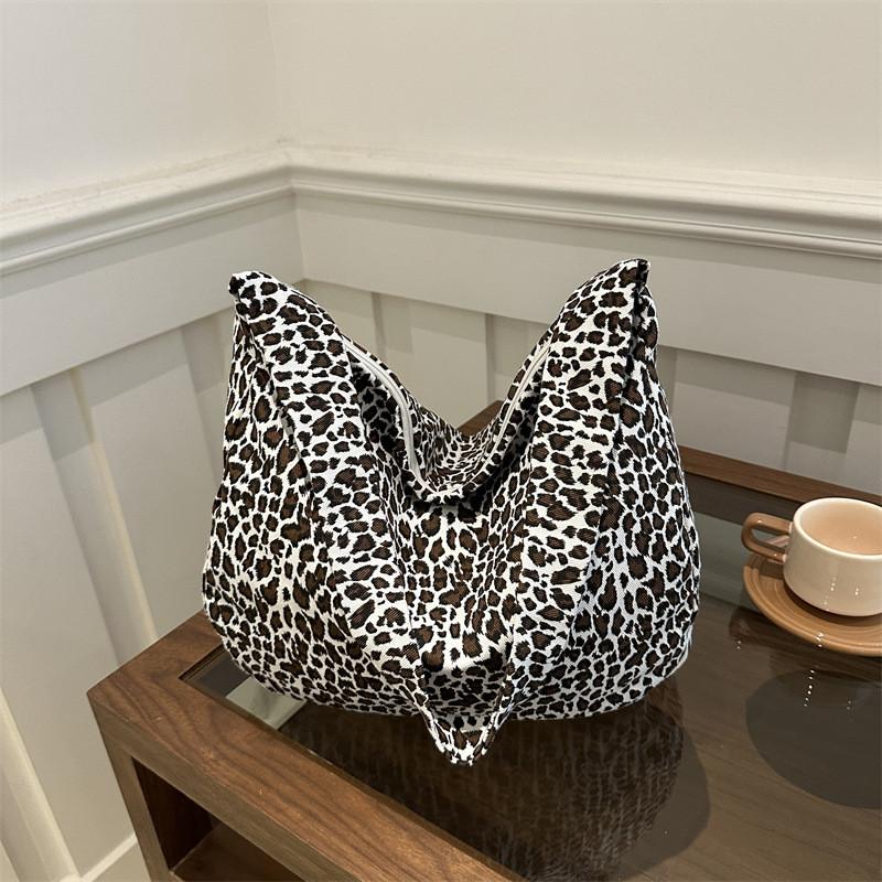 Fashionable Simple Design Shoulder Tote Bag For Women Perfect For Daily Use In Autumn