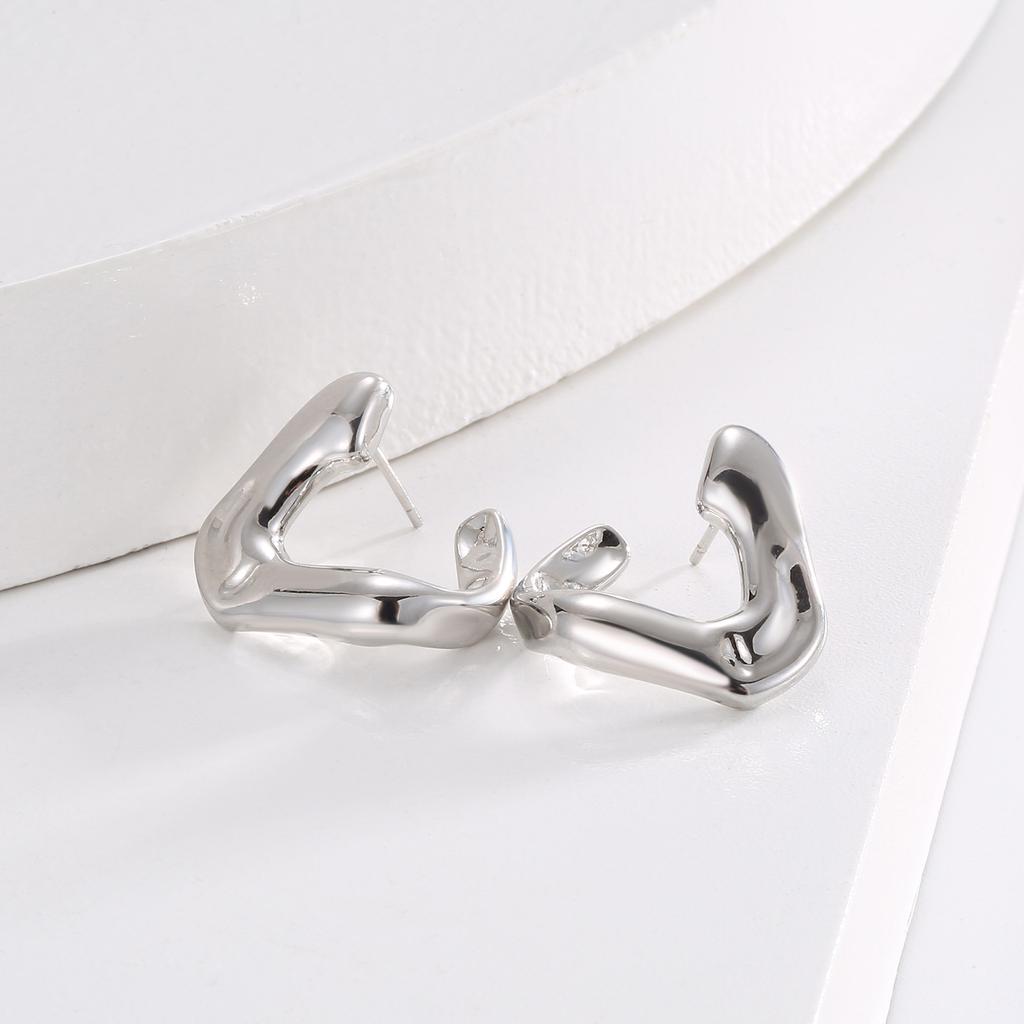 Ретро металлические геометрические серьги INS нишевый дизайн текстура ушная пряжка легкая роскошь холодная простая ушная пряжка