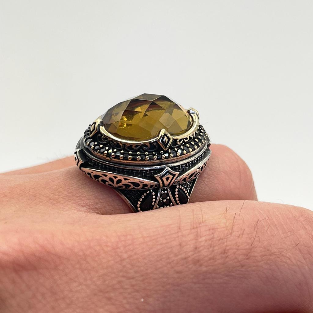 Серебряное мужское кольцо с изменяющим цвет зултанитовым камнем - увлекательный и универсальный драгоценный камень - мужское кольцо из султанита - мужское кольцо с драгоценным камнем