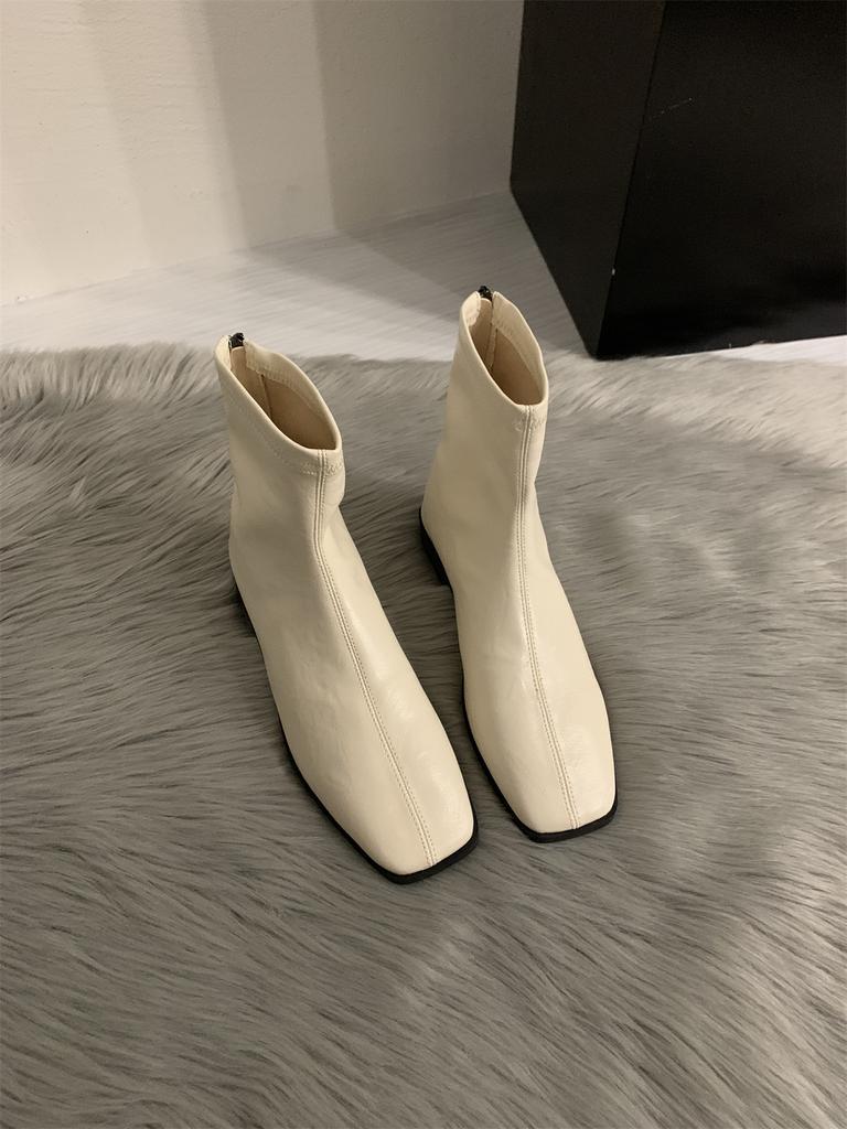 2025 осень и зима новые минималистичные из мягкой кожи квадратный носок универсальные на низком каблуке ботинки мартин женские с задней молнией на плоской подошве тонкие короткие ботинки