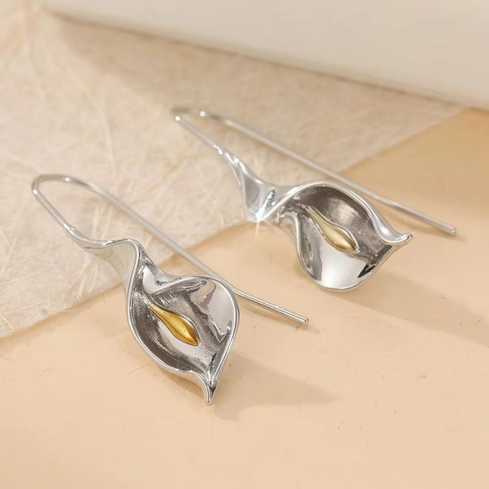 Lightweight Floral Dangle Earrings Twist Design Calla Lily Earrings Elegant Drop Earrings Women