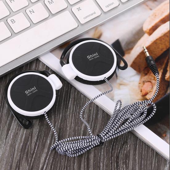 Проводная гарнитура Creative с чувствительной защитой от намотки и шумоподавлением