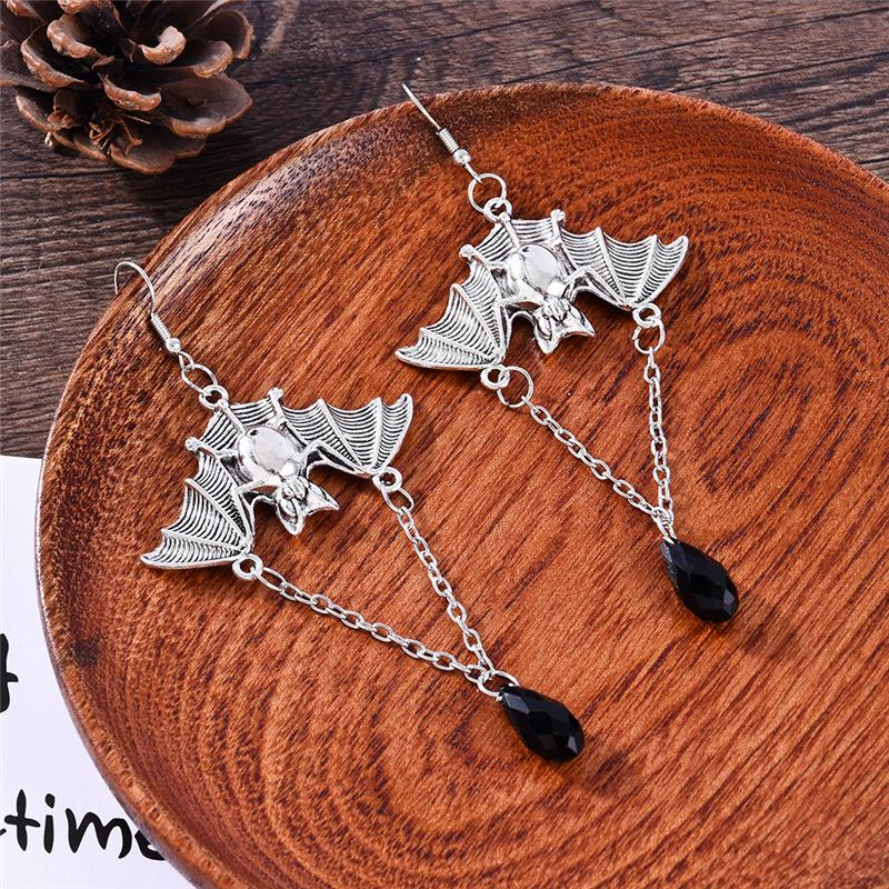 Gothic Halloween Bat Earrings Vintage Silver Color Hanging Bats Earrings Party Punk Witchcraft Accessories