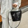 Summer fashion portable small bag women 2025 new simple bucket bag solid color versatile shoulder messenger bag