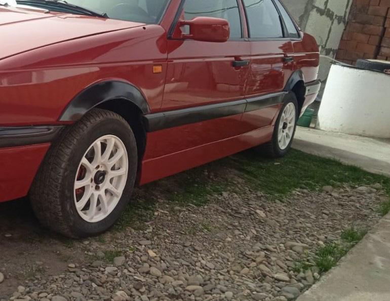 Накладки на арки (4 шт, черные) для Volkswagen Passat B4 1993-1996 гг