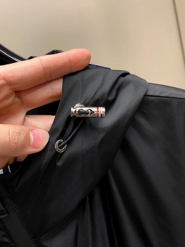 Мужская тонкая модная куртка на весну 2024 года - европейский стиль