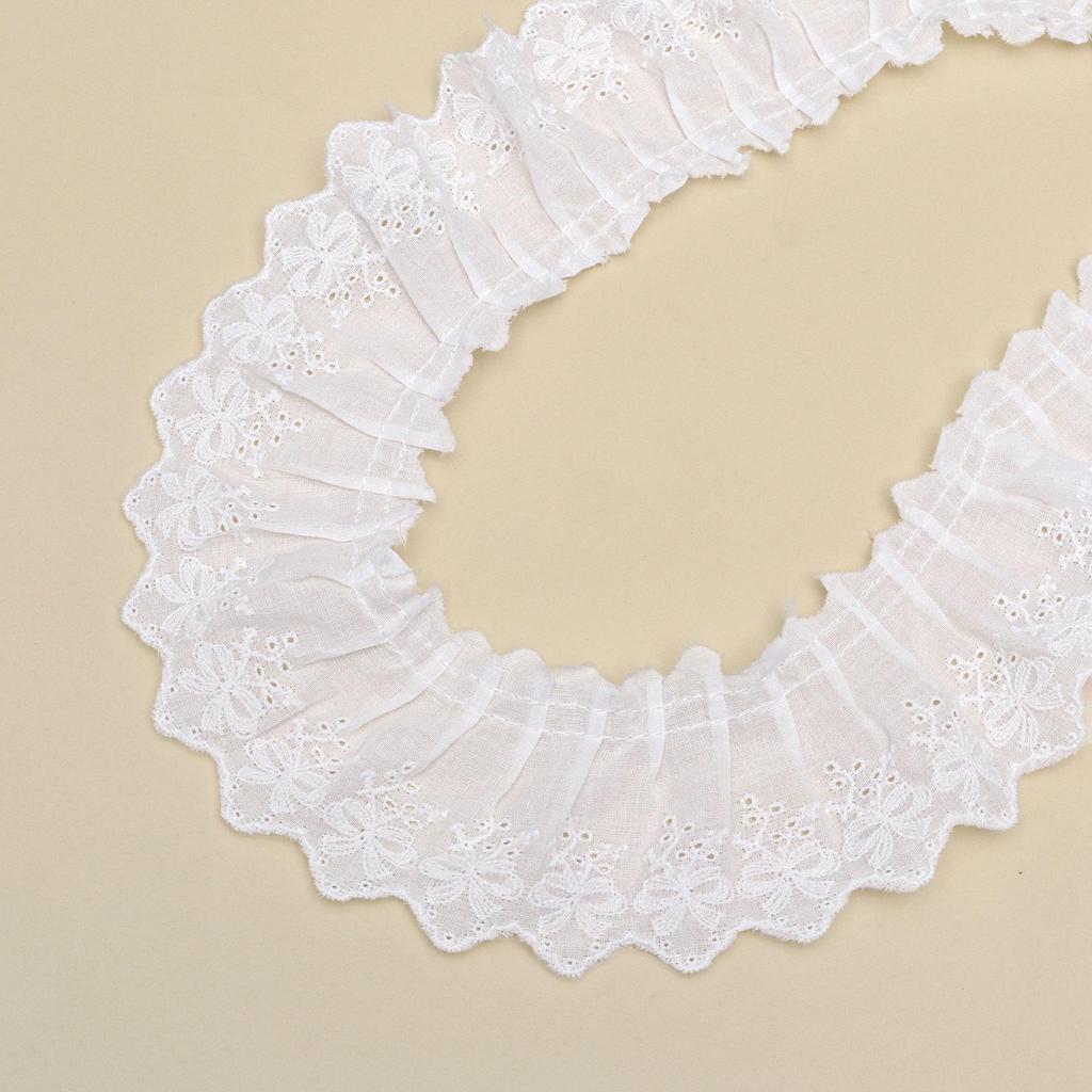 Cotton Heart Lace Trim: Handmade Pleated Accessories with Embroidery Thread