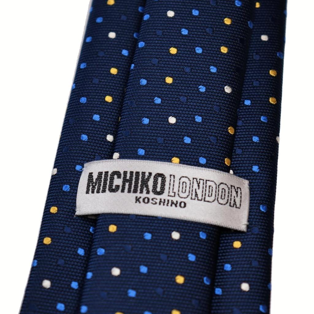 [Michiko London] Не мнется, склеенная ткань с подкладкой для дополнительного объема.. Сделано в японии. Галстук марки KOSHINO. Мелкий узор. 100% шелк. Унисекс.