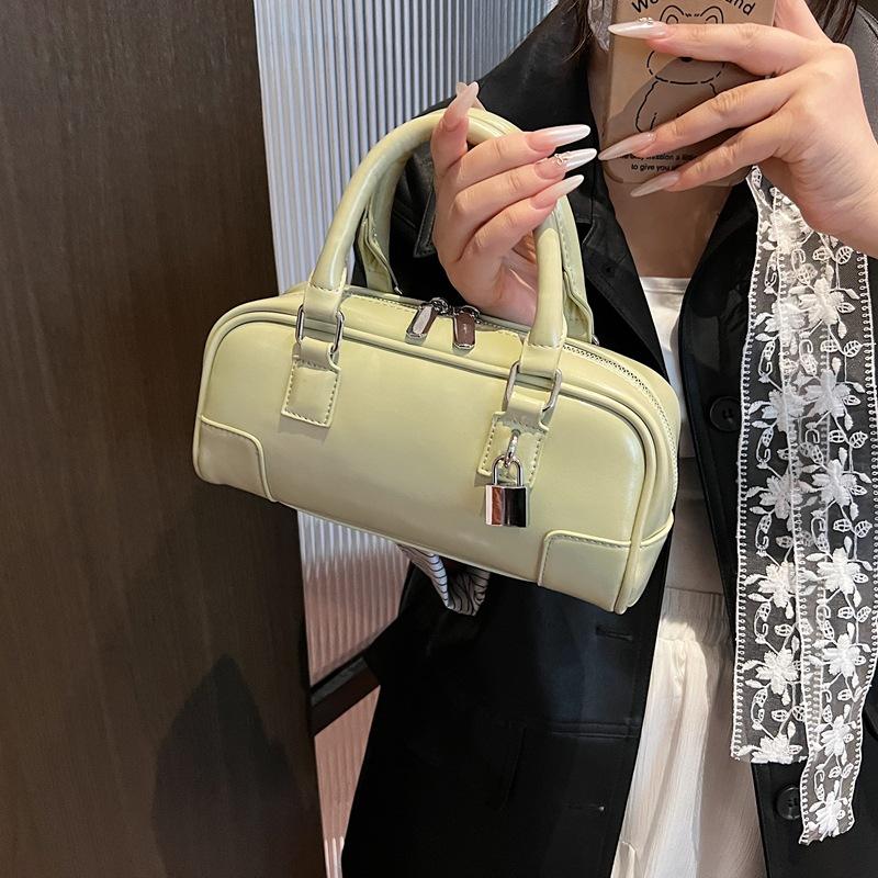 Сумка премиум-текстуры маленькая женская 2025 новая летняя популярная универсальная сумка-мессенджер модная суперхитовая портативная сумка-подушка