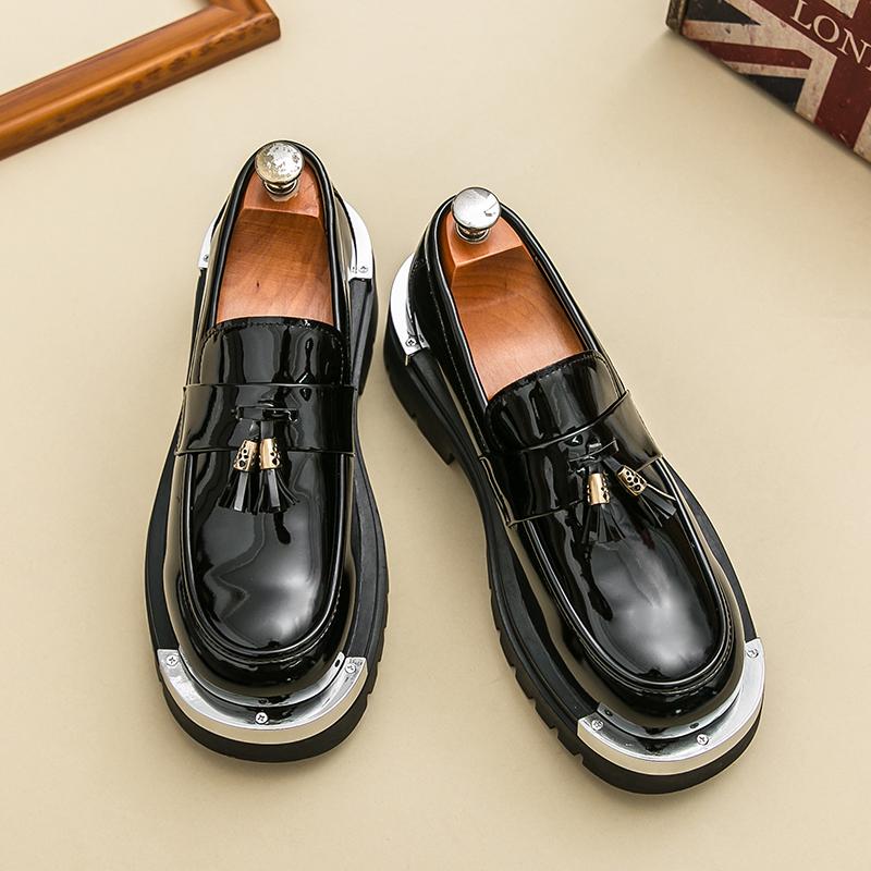 Классические мужские лоферы Черно-белые Мужские На толстой подошве Прочные Повседневные Удобные Модные Туфли с бахромой Социальные туфли Размеры 38-46