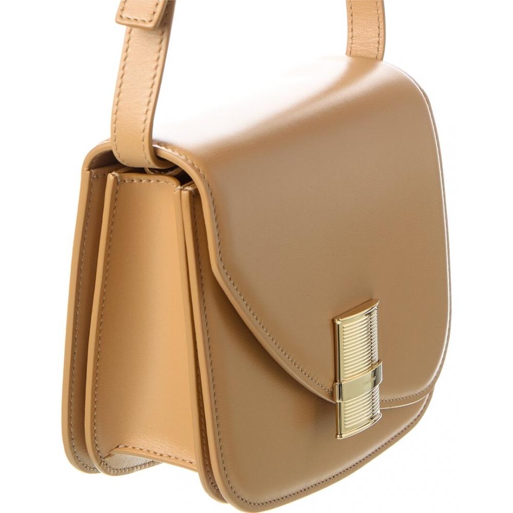 Salvatore Ferragamo Маленькая кожаная сумка через плечо Ferragamo Fiamma коричневого цвета