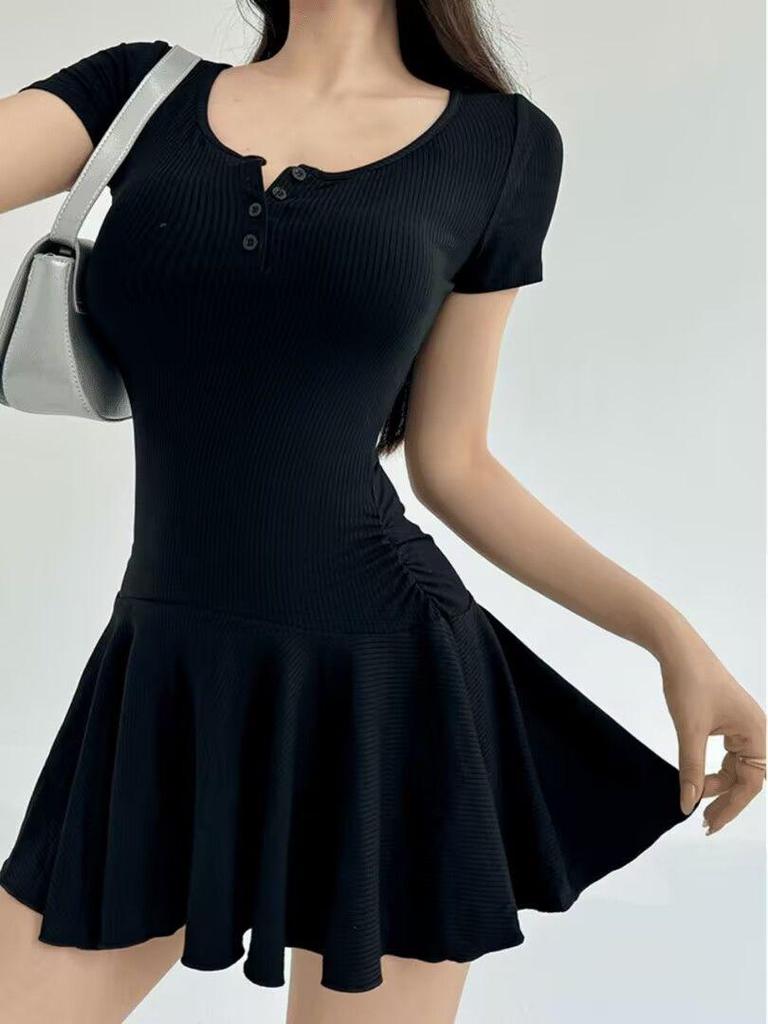 Серое мини-платье А-силуэта с квадратным вырезом, короткими рукавами, приталенное, для миниатюрных