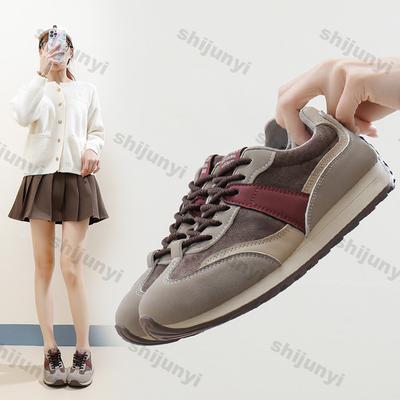 Женская обувь – Кроссовки