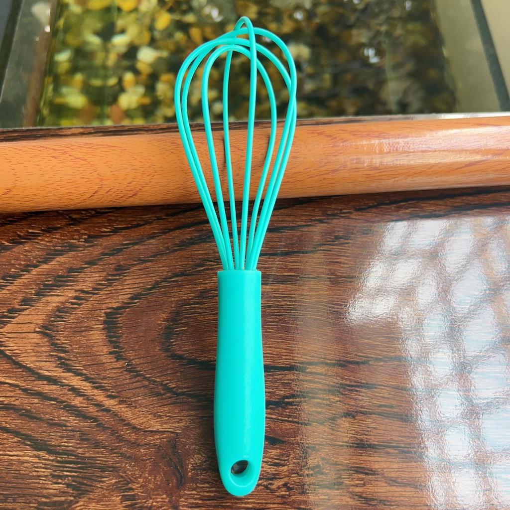 Mini Silicone Egg Beater - Portable Handheld Egg Tool, Small Size, Heat-Resistant Kitchen Egg Whisk, Home Egg Mixer