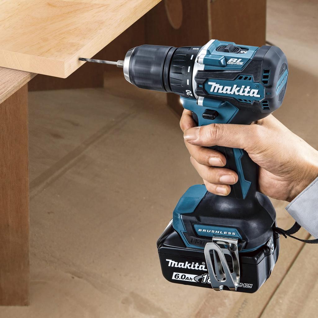 Makita Rechargeable Vibratory Driver Drill 18V6Ah with 2 and Case HP487DRGX Blue Batteries, Charger,