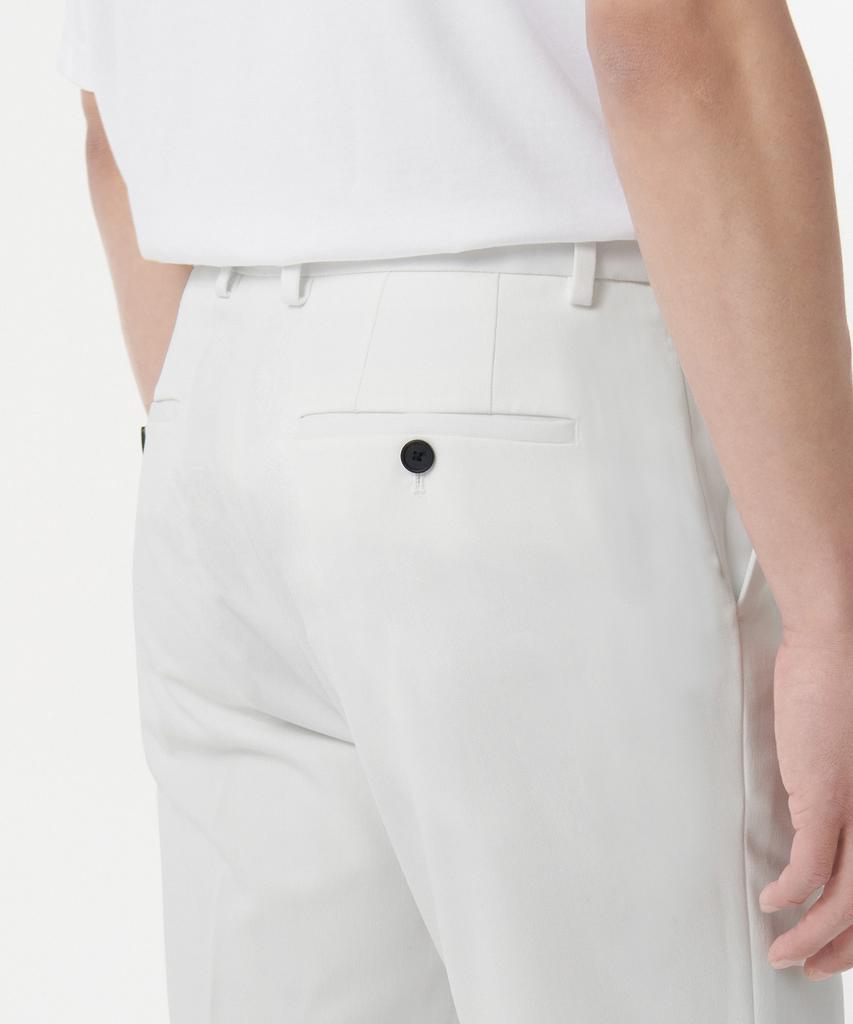 MUSINSA STANDARD Tapered Hidden Banding Crop Slacks [White]