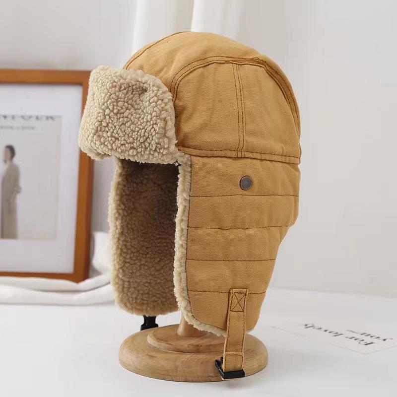 Lei Feng Winter Retro Aviator Hat - Unisex Ear Protection for Riding and Warmth