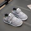 Обувь для мальчиков весна новая повседневная обувь детская спортивная обувь кожаная сетчатая обувь девочки папины кроссовки тренд