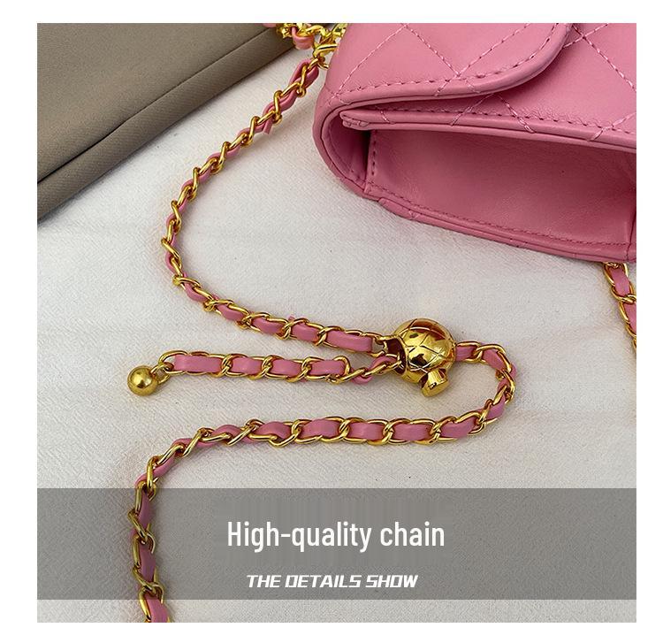 Маленькая сумка кроссбоди Xiangfeng Mini с цепочкой в виде ромбиков и золотым шариком - Красная, Осенняя мода