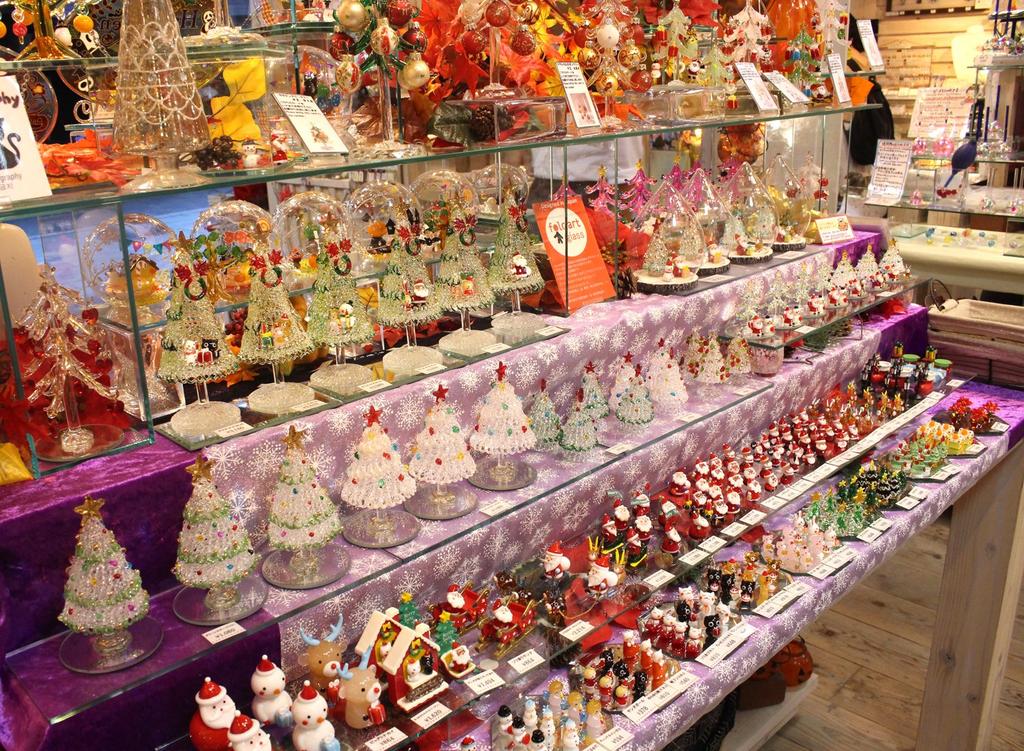 Милая стеклянная рождественская елка ручной работы CNK109