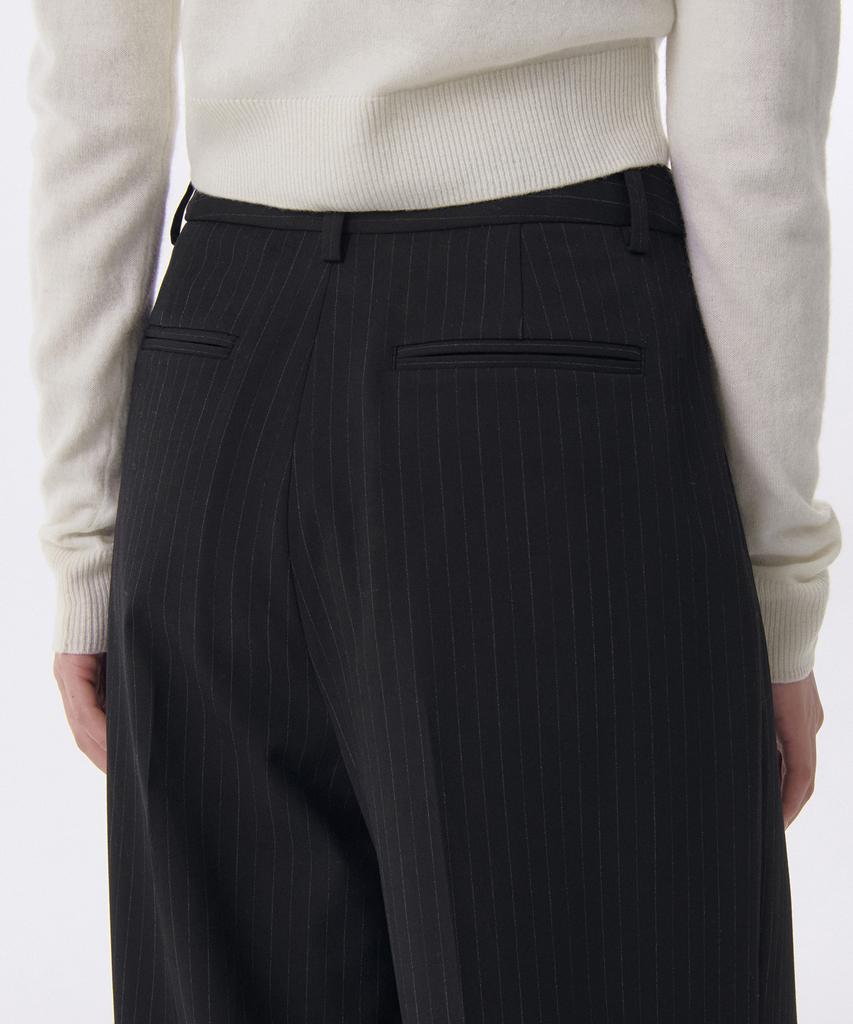 MUSINSA STANDARD WOMAN Женские брюки в тонкую полоску с заниженной талией, широкие, с скрытой эластичной талией [Черный]