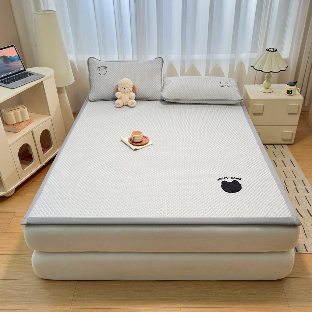 Yongyou Wanliang Ice Bean Paste Fabric Embroidered Soft Mat